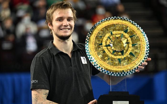 视频平台上 视频平台上